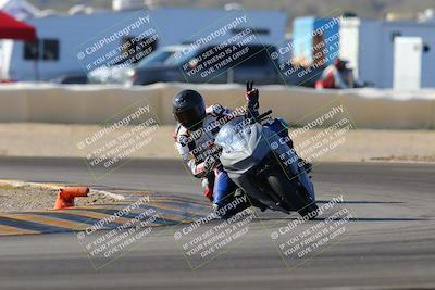 media/Dec-18-2022-SoCal Trackdays (Sun) [[8099a50955]]/Turn 2 (950am)/